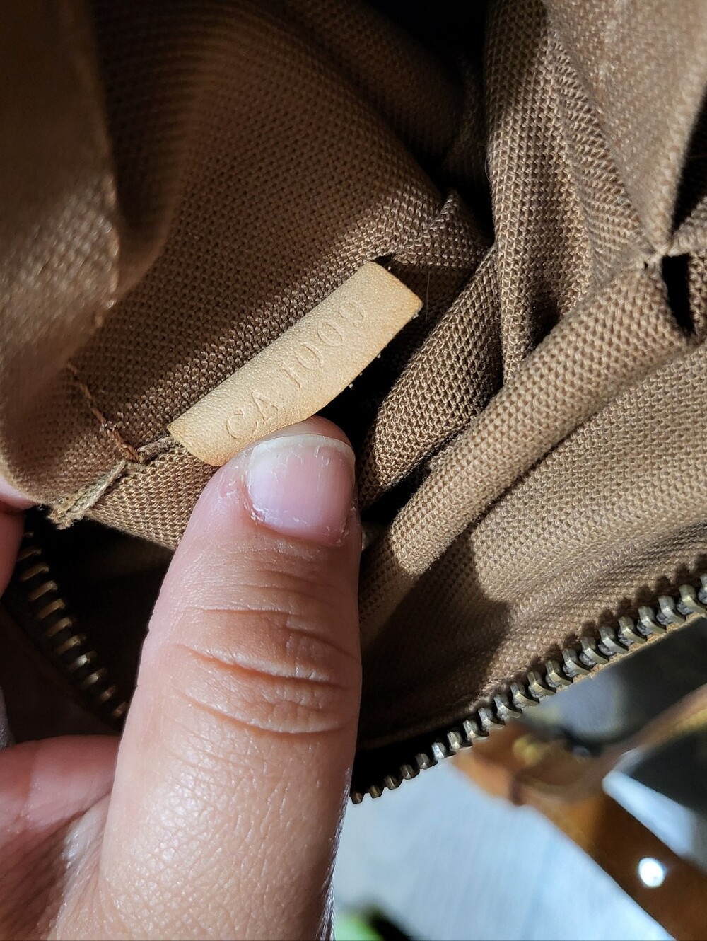 Louis Vuitton Crossbody Bag - Picture 10 of 14